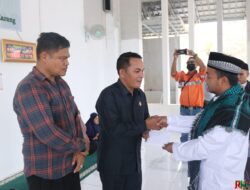 PT. SAB Bersama Wakil Ketua DPRD Mura Berikan Bantuan Untuk Ponpes Ass-Syifaul Amin