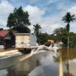 Diguyur Hujan Intensitas Tinggi,Sejumlah Ruas Jalan di Sampit digenangi Banjir