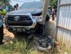 Toyota Hilux vs Honda Beat Adu Kuat, Korban Alami Patah Tulang