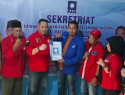 Doni Daftarkan Diri Sebagai Bacabup Mura ke DPD PAN dan DPC Demokrat